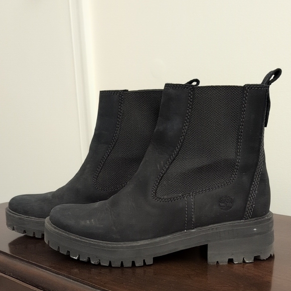 Timberland Black Leather Ankle Boots - Picture 1 of 6